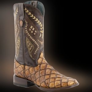 FERRINI MEN'S BRONCO PIRARUCU PRINT WESTERN BOOTS - BROAD SQUARE TOE